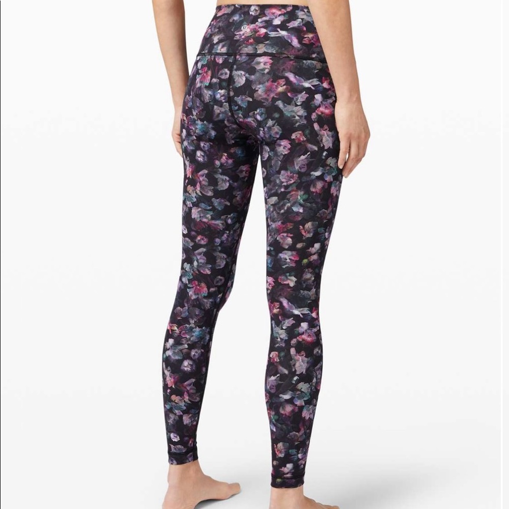 Lululemon 🍋 size 6